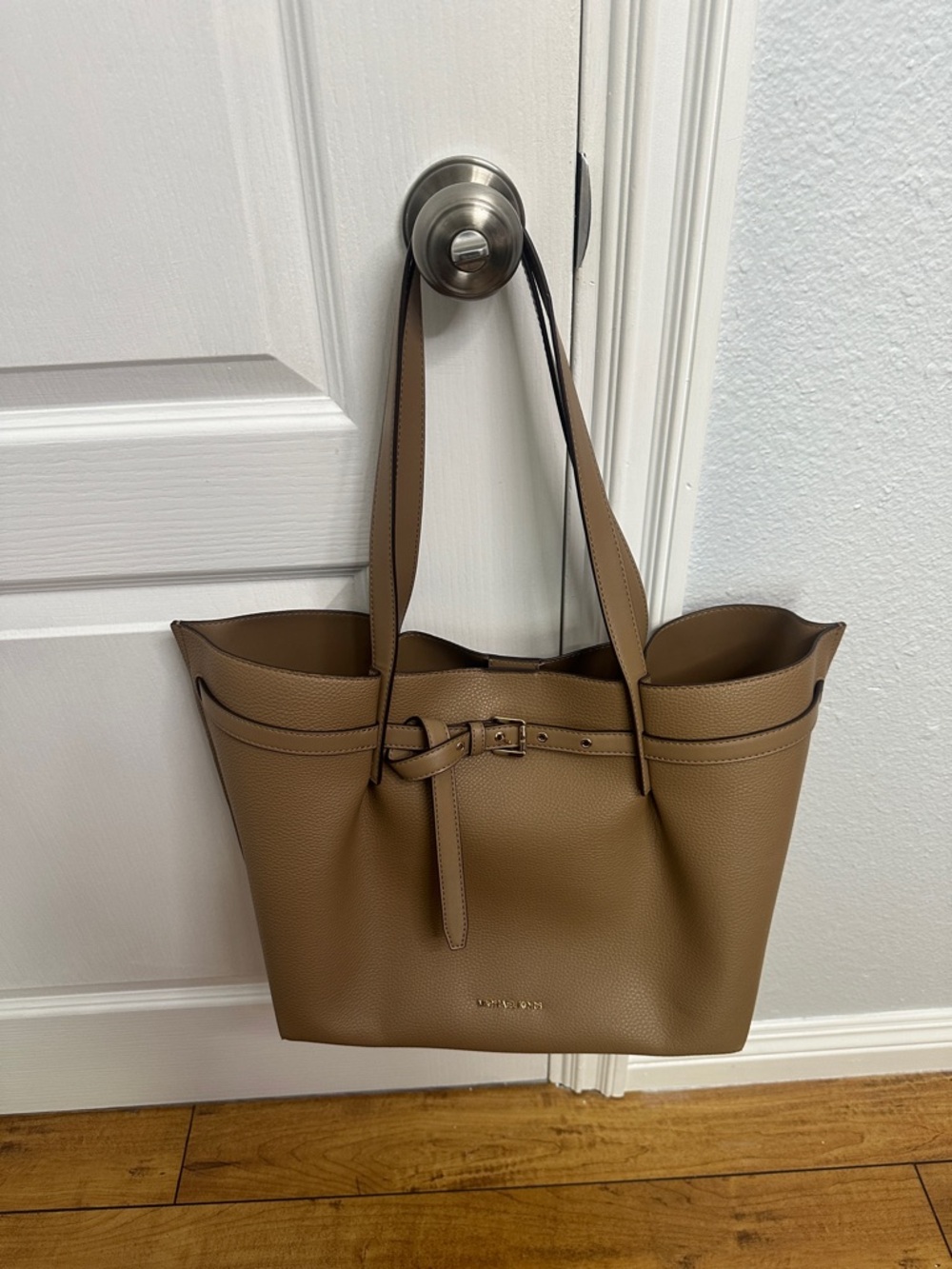 Michael Kors Women's Emilia Large Tote